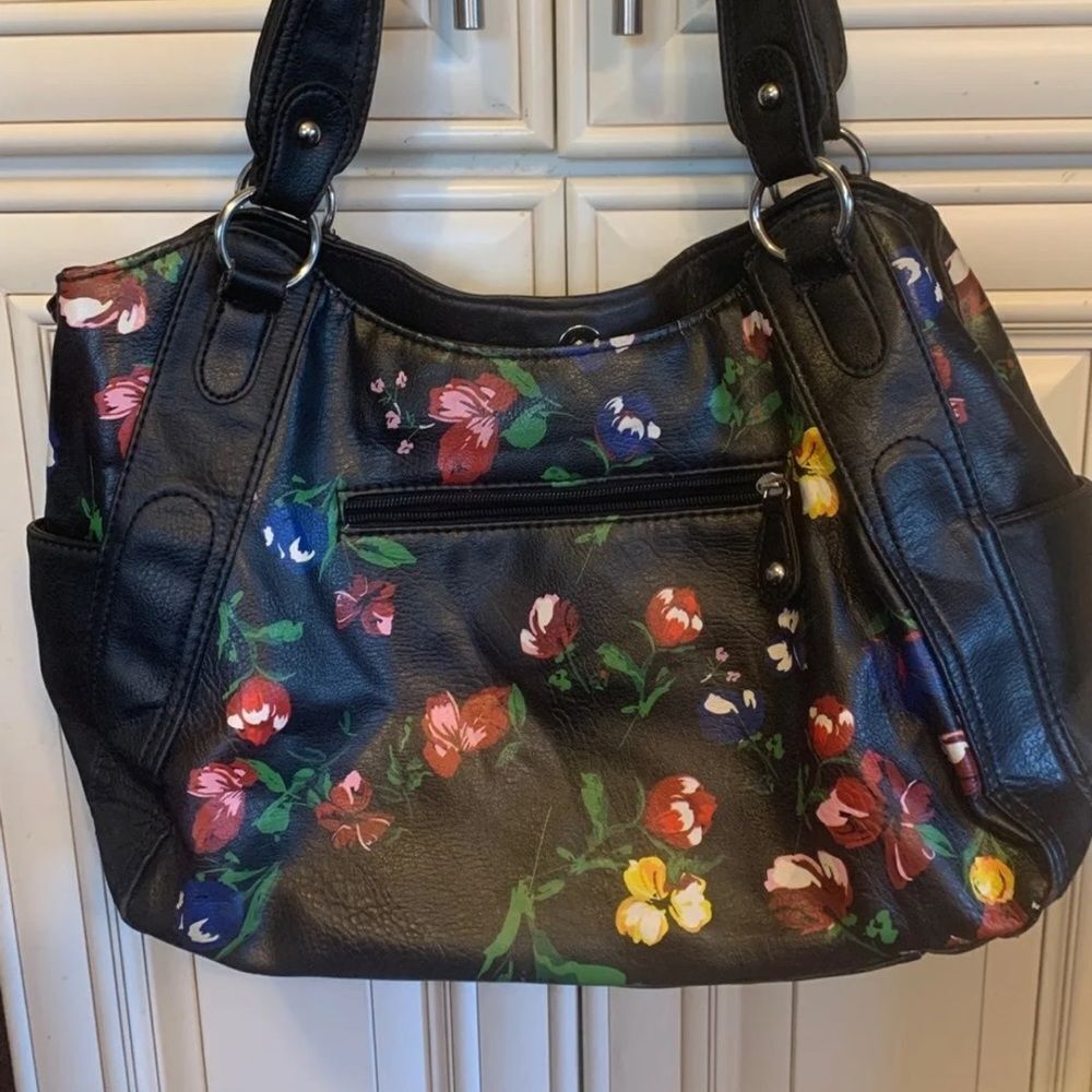 Apt. 9 Women Black Shoulder Bag Floral Print